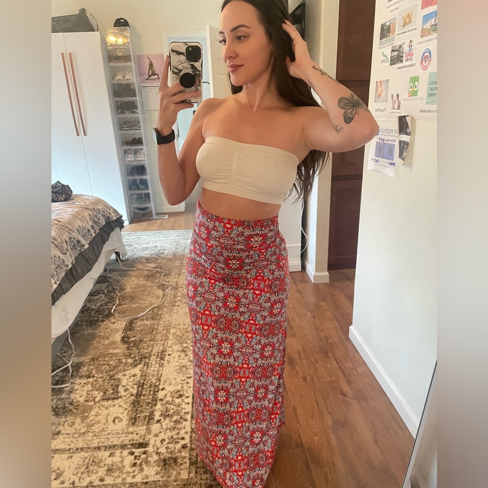 NEW WITH TAGS SUPER SOFT MAXI SKIRT- XS